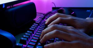 Aim, nabbo, boost, droppare. Conosci la lingua dei gamers?