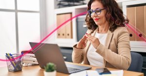 Giornata internazionale delle Lingue dei Segni: fibra ottica e LIS per una società più inclusiva